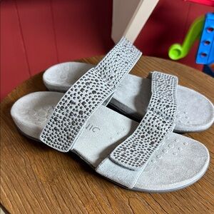 Vionic Women’s Gray Sandals with Studded Straps